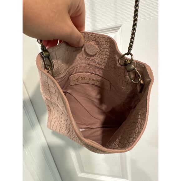 Free People Dusty Pink Suede Croc Embossed Crossbody Chain Strap Leather Bag - Picture 4 of 9